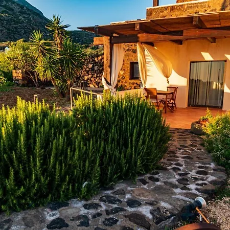 Dammusi Uliveto Holiday home Scauri (Sicily)
