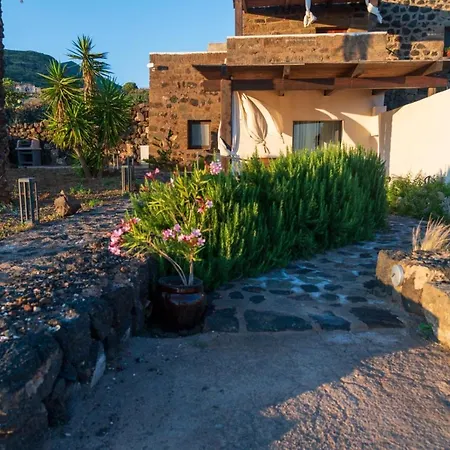 Holiday home Dammusi Uliveto *