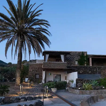 Holiday home Dammusi Uliveto *