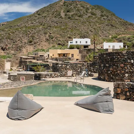 Holiday home Dammusi Uliveto Scauri (Sicily)