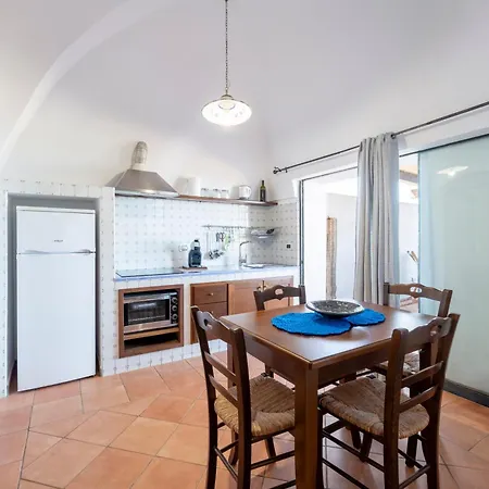 Dammusi Uliveto Holiday home Scauri (Sicily)