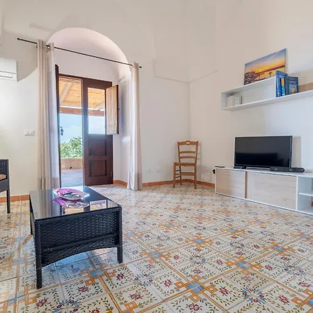 Dammusi Uliveto Holiday home Scauri (Sicily)