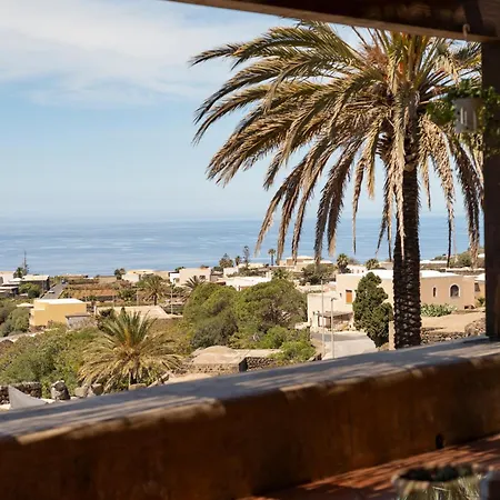 Holiday home Dammusi Uliveto