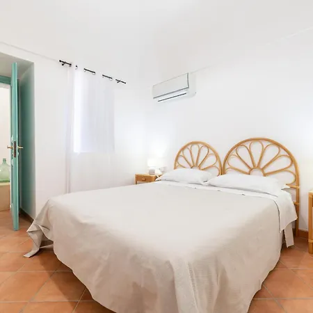 Dammusi Uliveto Holiday home