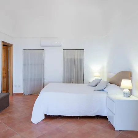 Dammusi Uliveto Holiday home