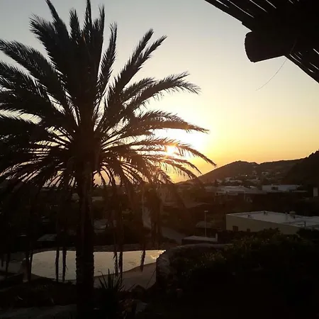 Dammusi Uliveto Scauri (Sicily)